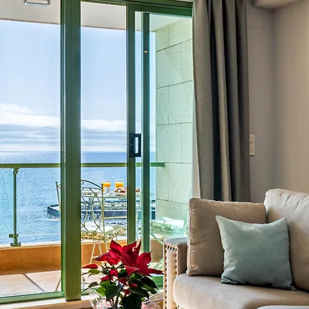 Gold Views Apartamento *