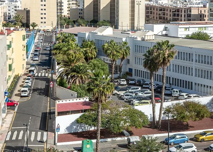 Gold Views 아파트 아리시페